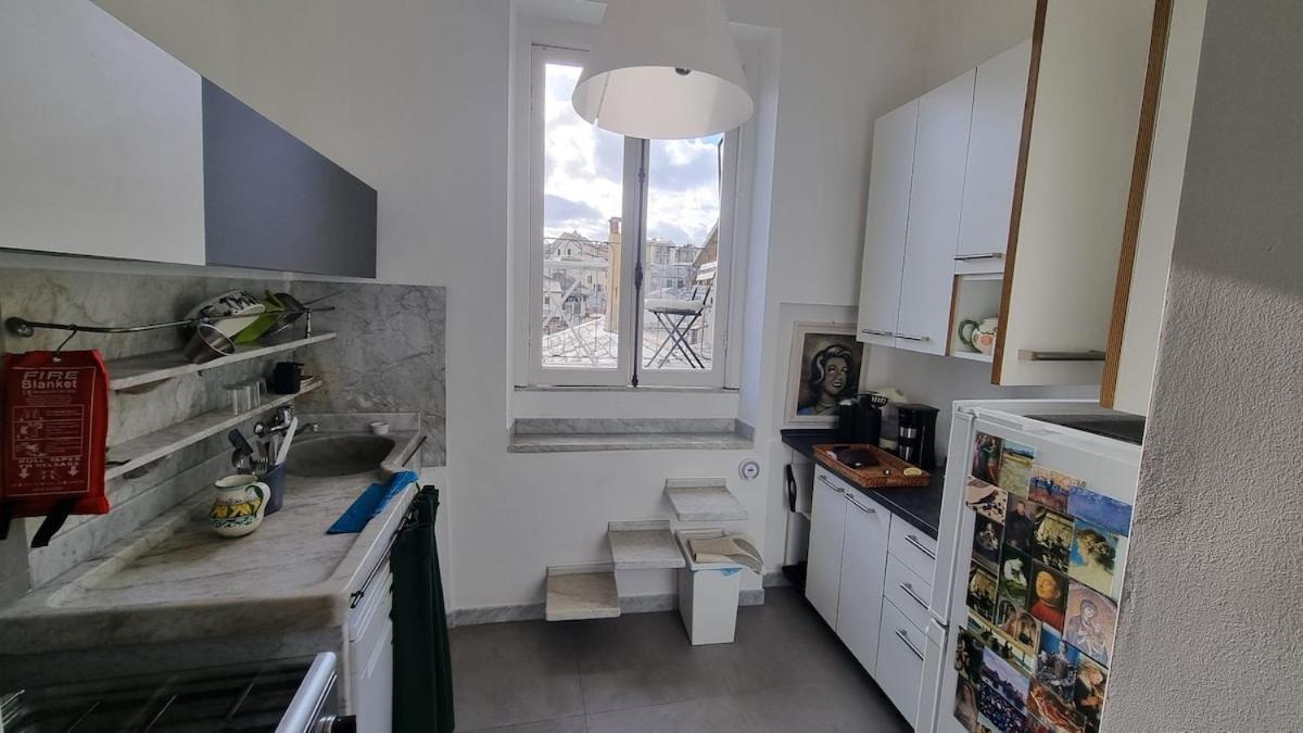 Appartamento La Mansarda Al Porto Di Genova